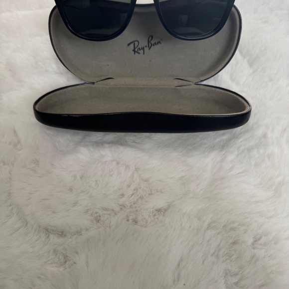 Authentic Ray-Ban sunglasses  NWT main image 5